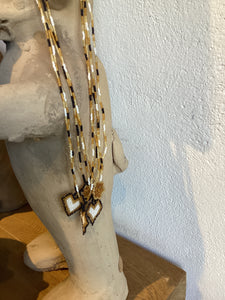 Collar huichol