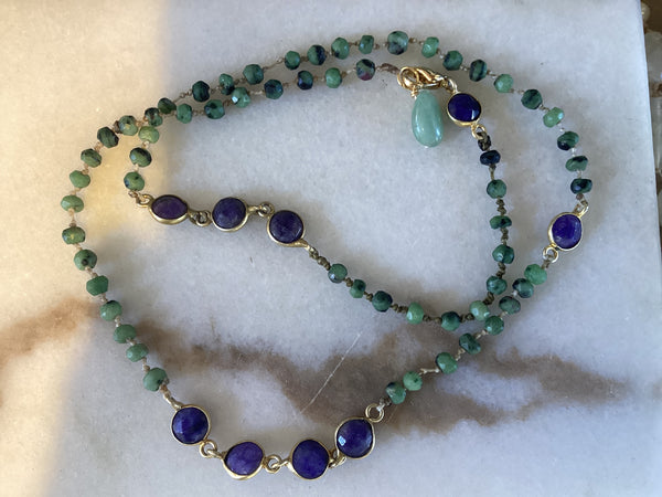 Collares de minerales con bronce