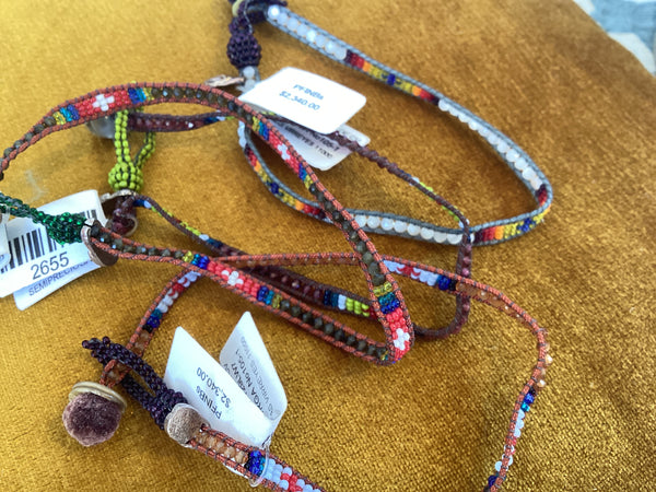 Pulseras de varios colores Kalosoma