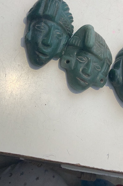 Piezas de Jade