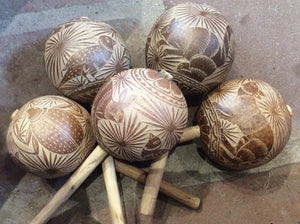 Sonajas grabadas maracas