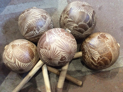 Sonajas grabadas maracas